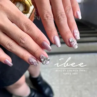 ネイル ibee nail 🤍yumiのネイルデザイン