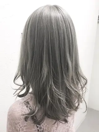 セミロング 緑地公園美容室 neohairのヘアスタイル