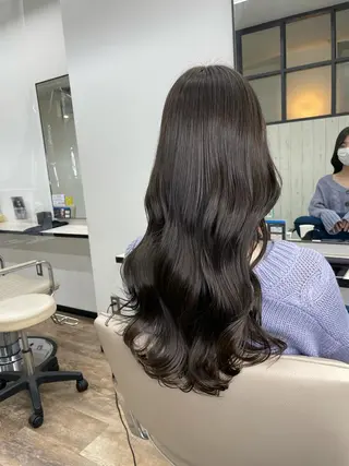 ロング 栄/久屋大通り/韓国 /透明感/横山🩵のヘアスタイル