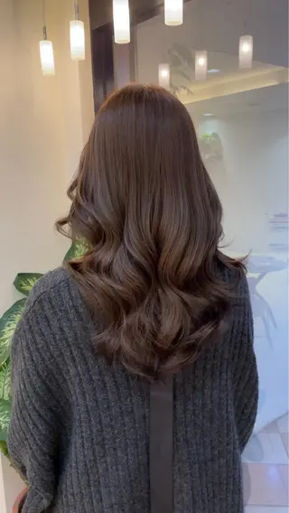 セミロング 池田 早穂のヘアスタイル