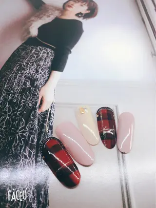 ネイル エ リのネイルデザイン