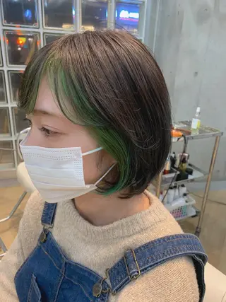 ショート カラー MIA 菅原のヘアスタイル