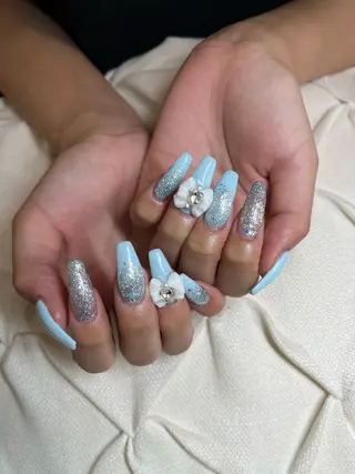 ネイル nail.salon .Reversalのネイルデザイン