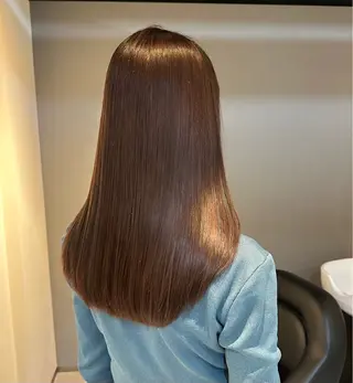 ロング ボブ、小顔レイヤー 暖色カラーほのか🍒のヘアスタイル