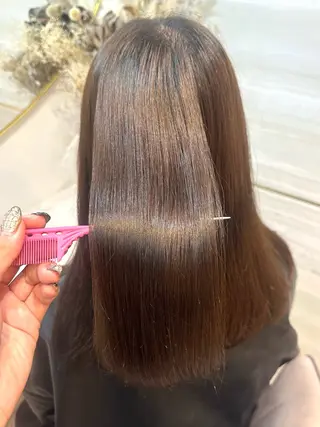 セミロング カラー パーマ Hina🐣 elubylovisのヘアスタイル