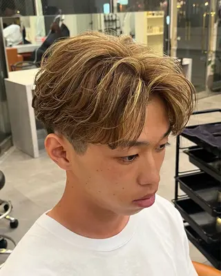 ショート カラー パーマ メンズ KING of hair byNOISM所属・京都メンズ特化✨ No. 1/ユウキのヘアスタイル