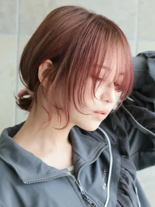 ミディアム 中嶋 夏美のヘアスタイル