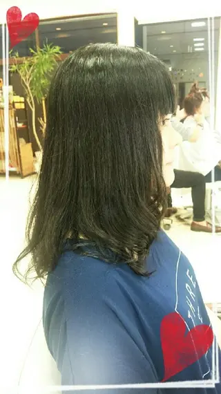 ロング パーマ キンジョウ エナミのヘアスタイル