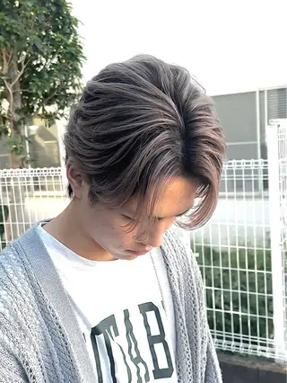 メンズ 🥳ブリーチカラー 本田有里のヘアスタイル