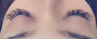 マツエク・マツパ 濱田 さらさのヘアスタイル