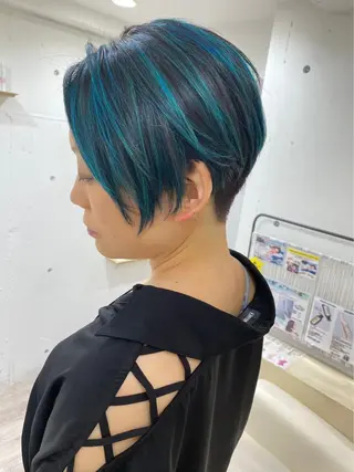 ショート カラー カラーが上手い 辻悠月のヘアスタイル