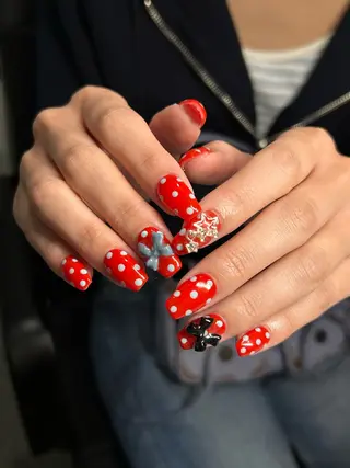 ネイル Yuni.所属・sakae yurinaのネイルデザイン