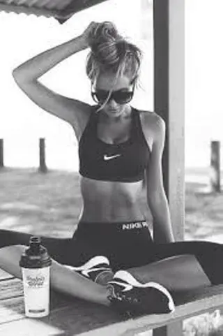 É LINDA所属・E LINDAのネイルデザイン