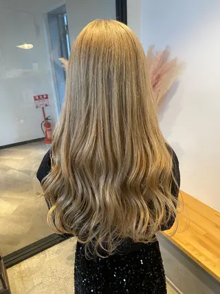 ロング カラー 🌼ハイライト透明感 🌼maiのヘアスタイル