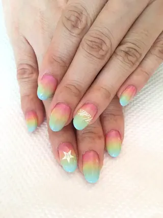 ネイル 髙城 亜紀のネイルデザイン