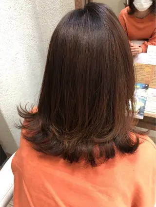 カラー 吉元 結衣佳のヘアスタイル