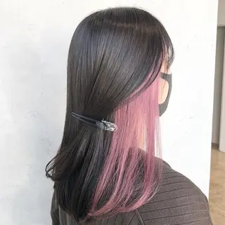 セミロング カラー ヘアアレンジ ｲﾝﾅｰｶﾗｰ屋さん 🫧伊藤拓実のヘアスタイル