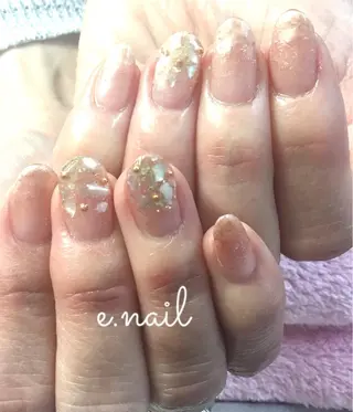 ネイル e.nail所属・和賀井 恵理のネイルデザイン