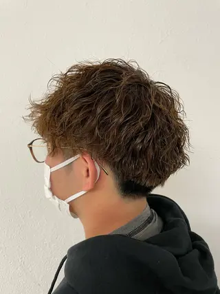 ショート カラー パーマ メンズ 【東北メンズヘア1 位受賞🥇】本間祐太のヘアスタイル