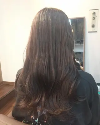 ロング カラー 久村 奈菜のヘアスタイル