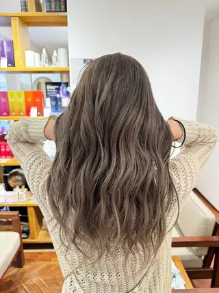 ロング カラー 吉田 新平のヘアスタイル