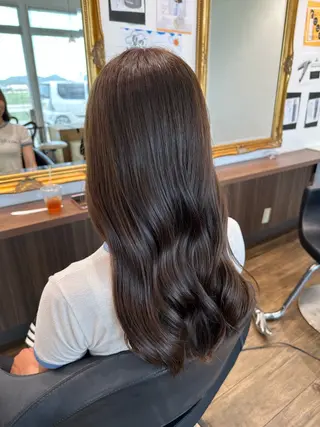 ロング カラー Ve-nus 神辺店所属・櫻井 遥のヘアスタイル