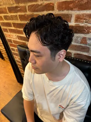 ミディアム パーマ メンズ million bucks御徒町店所属・メンズヘアカット無料 中村　心のヘアスタイル
