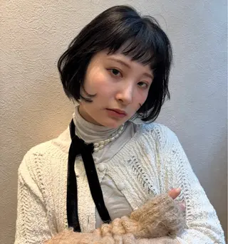 ショート udaハイトーン /ボブ/レイヤーのヘアスタイル