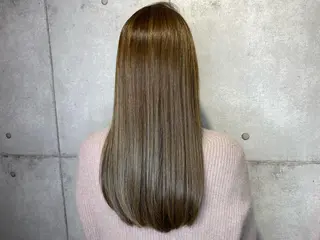 ロング newi WASHIOのヘアスタイル