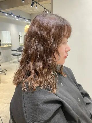 ミディアム パーマ 【arc】Ruri コテ巻き風パーマのヘアスタイル