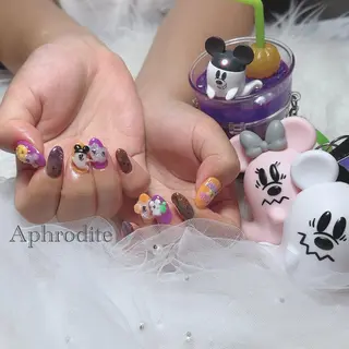 ネイル Aphrodite パラジェル認定サロンのネイルデザイン