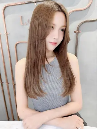 ロング ショート レイヤー ロンド　エメのヘアスタイル