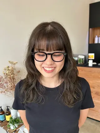 ミディアム plus HAIR いずみのヘアスタイル