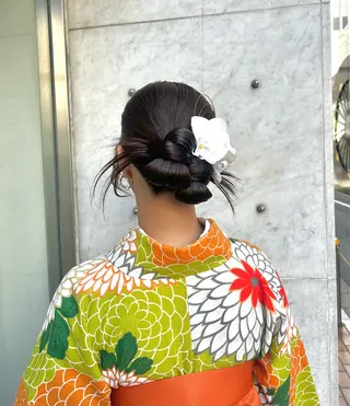 ロング Mila Hazukiのヘアスタイル