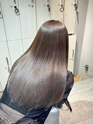 ロング カラー 髪質改善特化サロン ICONIQ天神店のヘアスタイル