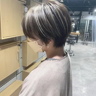 カラー 海外風ブリーチなし 🫒Rion🫒🩶のヘアスタイル