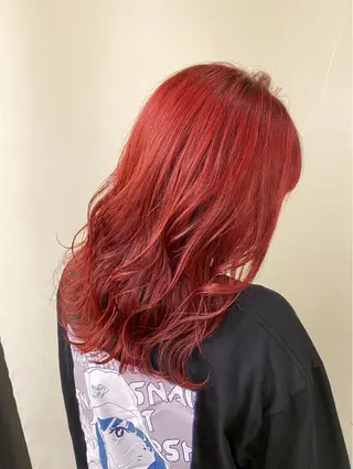 セミロング カラー 伊賀本 夢麻のヘアスタイル