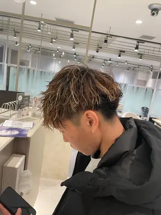 ショート カラー メンズ EARTHセンター南店所属・宮澤 理久のヘアスタイル