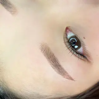 アイブロウ meme erinaのマツエク・マツパデザイン