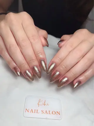 ネイル 鈴木 ユリのネイルデザイン