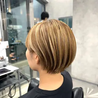 ショート カラー Misora/ボブ/ レイヤー/艶カラーのヘアスタイル