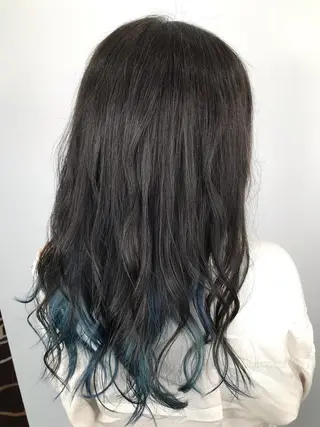 ロング カラー インナーカラー/ ストレート/奥野洸也のヘアスタイル
