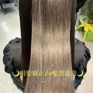 ロング ディレクター鮫島 俊介のヘアスタイル