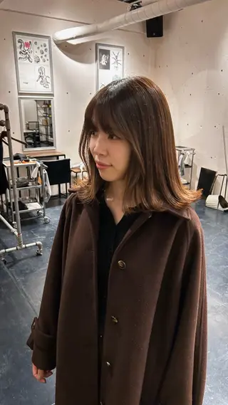 セミロング L’HOMME BLANC所属・佐藤 優里奈のヘアスタイル