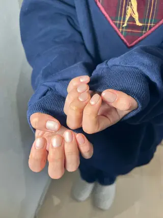 ショート 𝐞𝐚𝐜𝐡 nanami🩰のネイルデザイン