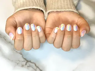 ミディアム ネイリスト シンのネイルデザイン