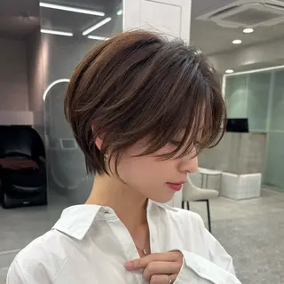 ショート ✨透明感カラー✨ ウメダナオヤのヘアスタイル