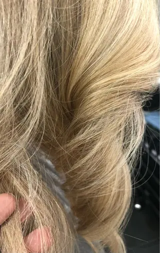 ロング カラー S.MASTARD所属・TAKA ♦︎bridge♦︎のヘアスタイル