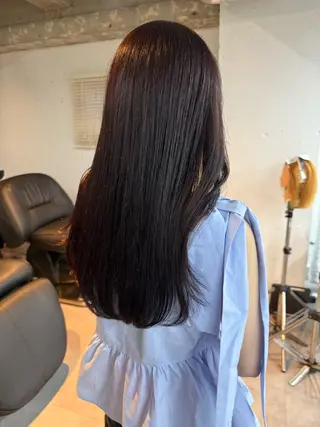 ロング 𝗿 𝗶 𝗶 ／ナチュラルカラーのヘアスタイル