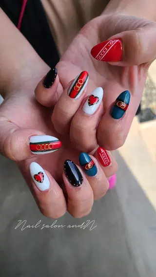 ネイル and Nのネイルデザイン